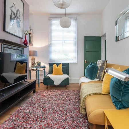 Chic 1-Bed Garden Flat, London, Convenient For Tower Bridge, Great Public Transport Daire Dış mekan fotoğraf