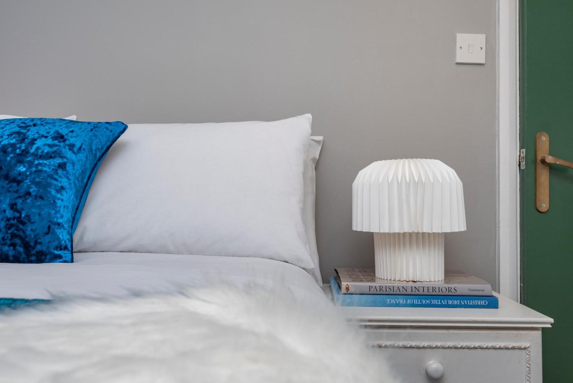 Chic 1-Bed Garden Flat, London, Convenient For Tower Bridge, Great Public Transport Daire Dış mekan fotoğraf