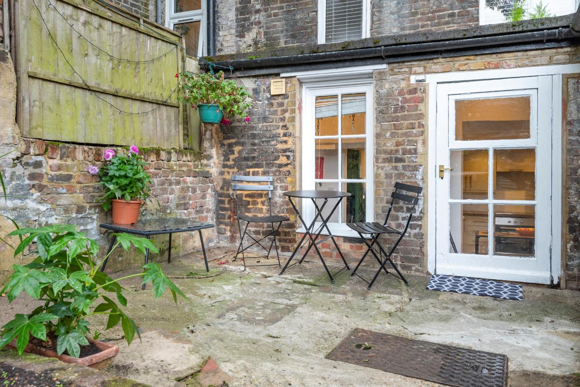 Chic 1-Bed Garden Flat, London, Convenient For Tower Bridge, Great Public Transport Daire Dış mekan fotoğraf